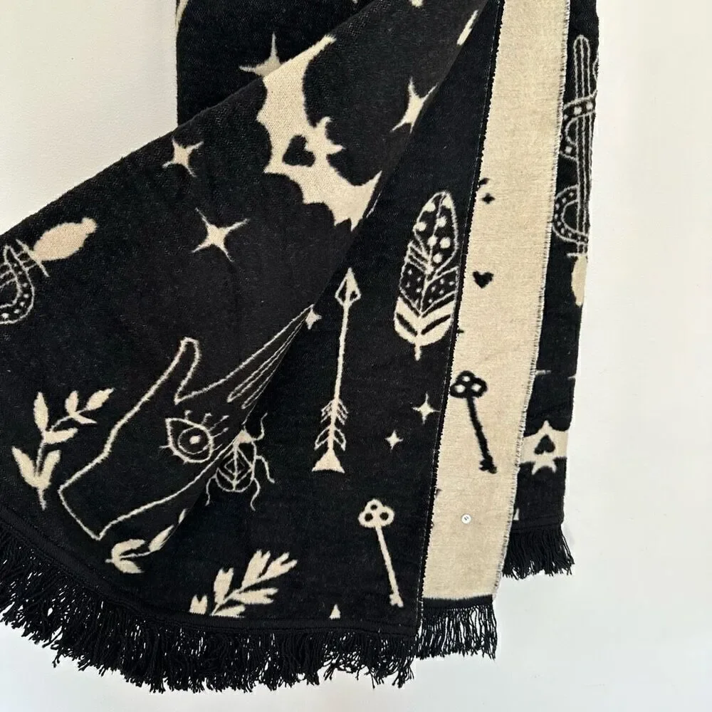 Docofil Halloween Spooky Evil Eye Tarot Selene Goddess Lunar Moon Stars Fringe T